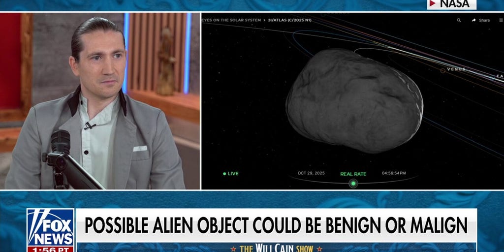 불규칙하고 희귀한 행동을 보이는 혜성 의심