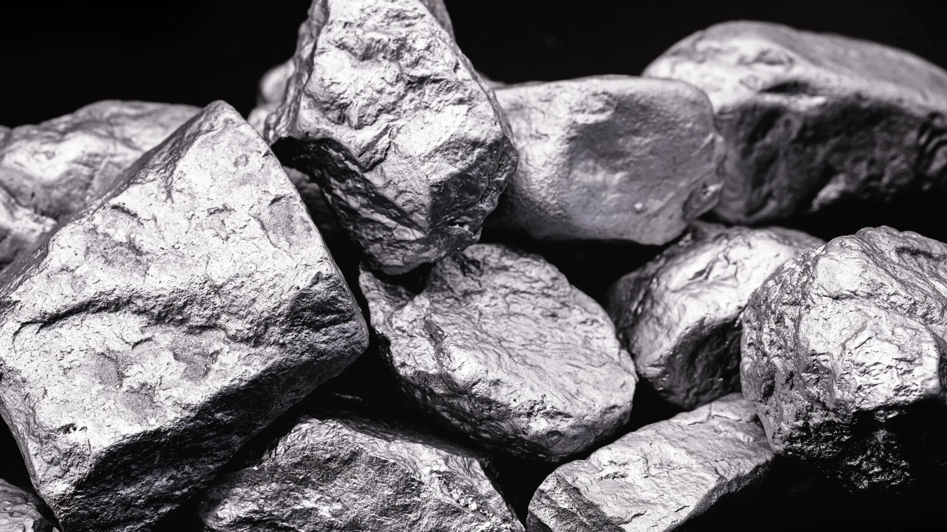 과학자들은 일반적인 금속에 숨겨진 힘을 발견합니다