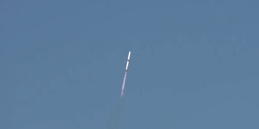 블루 오리진(Blue Origin)이 화성 탐사 우주선을 성공적으로 발사했습니다.