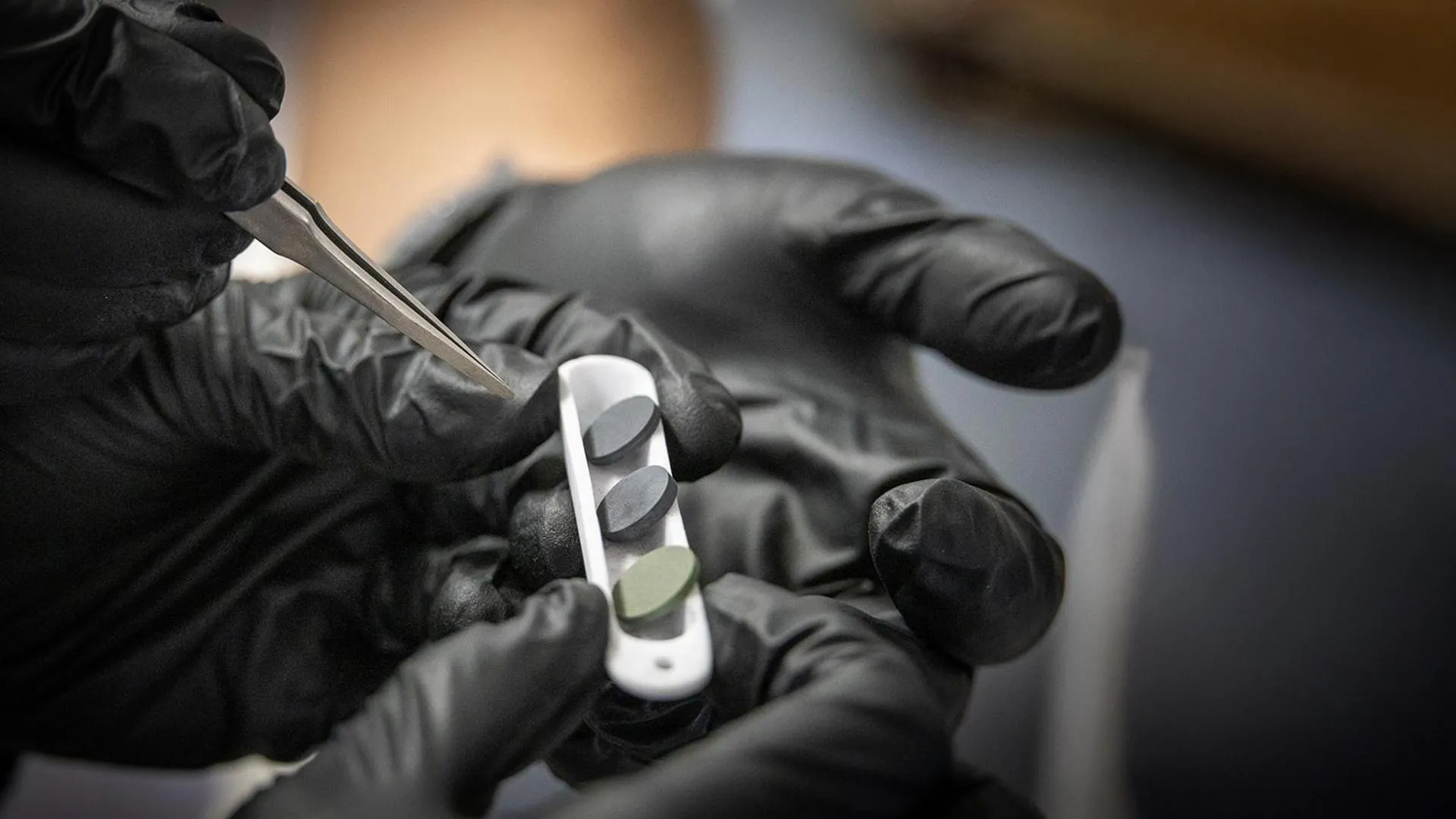 간단한 산소 해킹으로 7가지 새로운 세라믹 소재 생성